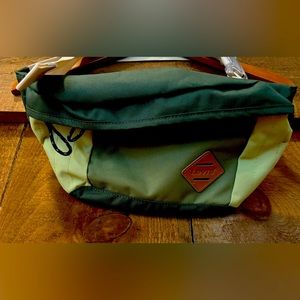 Levi’s Fanny pack never been used